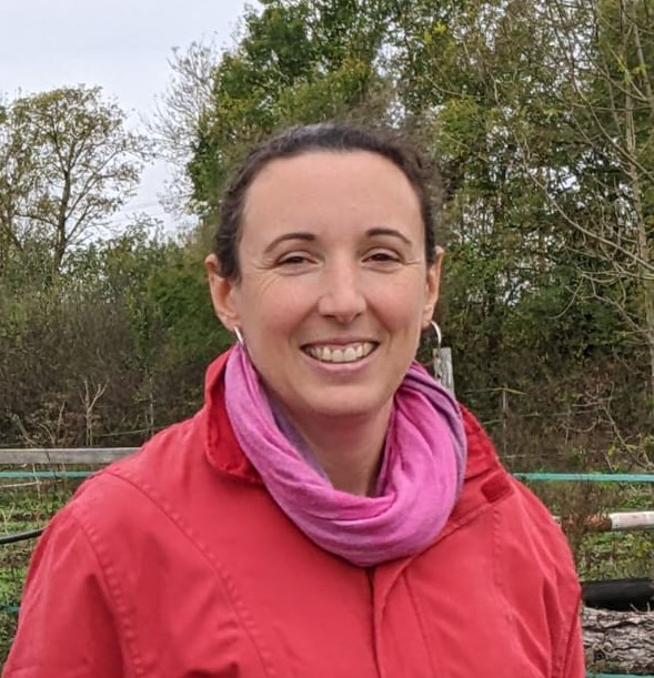 Laura Ricard - Comportementaliste canin à Bordeaux - Canicoach-Aquitaine